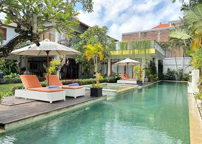 4 Bedroom Tropical Luxury Villa