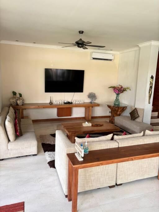 4 Bedroom Tropical Luxury